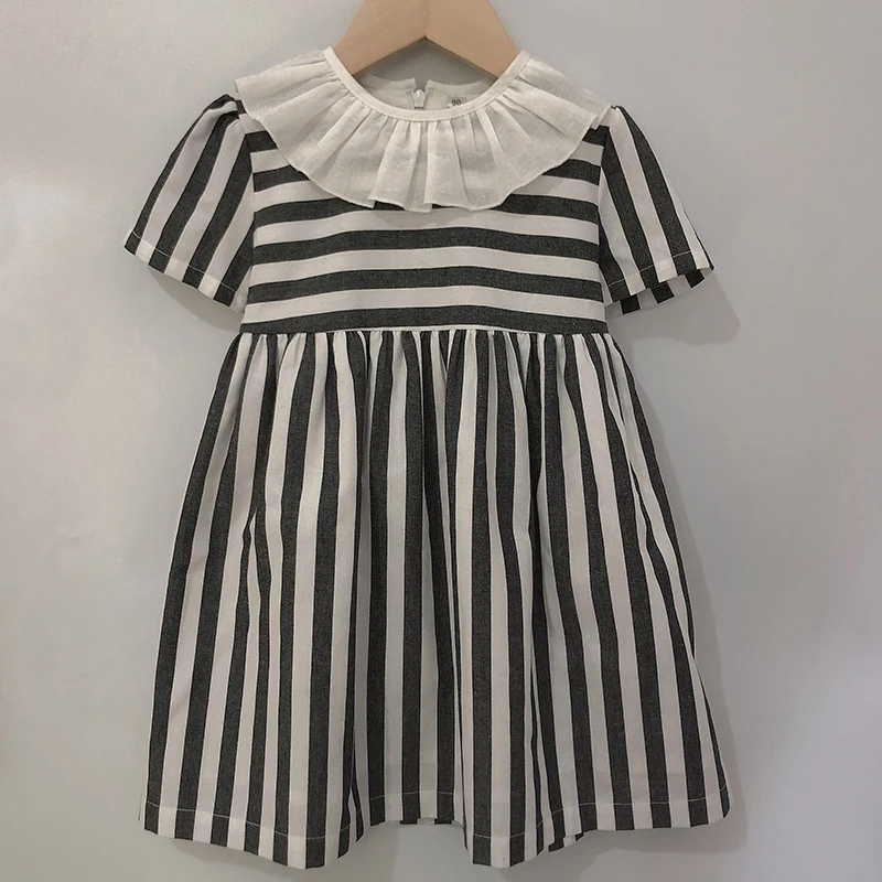 Robe d'été pour enfant coton et lin rayures noires et blanches col rond
