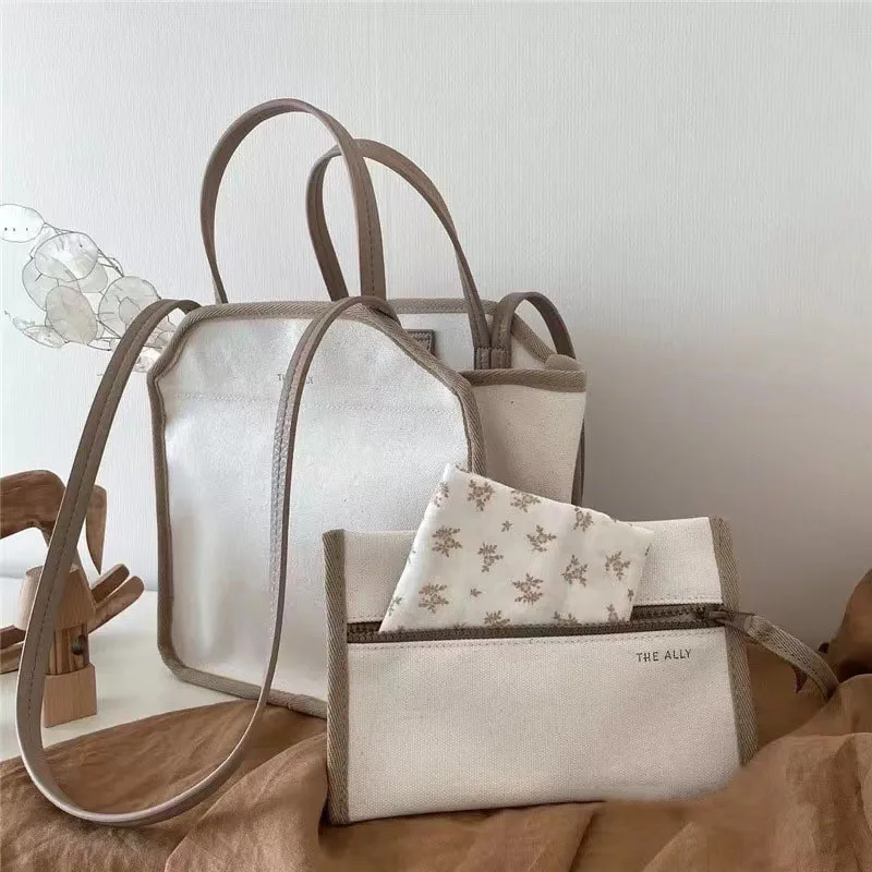 Sacs à couches coréens sac en toile beige pochette détachable design épuré style moderne matériau durable usag