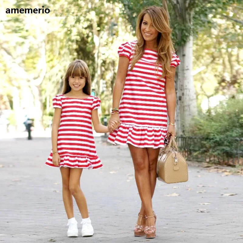 Robes rayées assorties mère et fille 2024 vêtements coordonnés maman et moi style casual élégant 100% coton bi