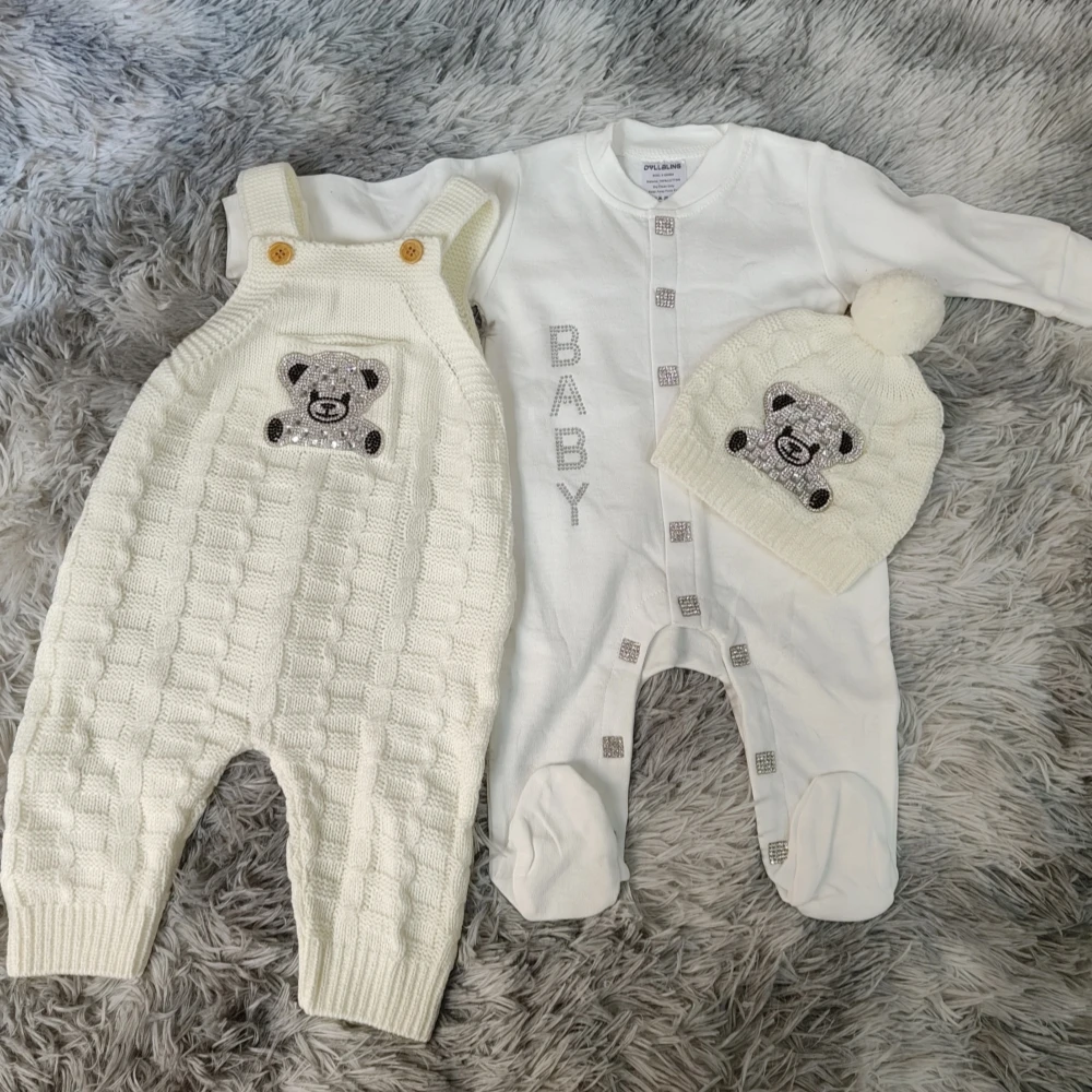 Tenue 3 pièces pour nouveauné fille romper body et bonnet motif ours en peluche couleur crème et gris style mo