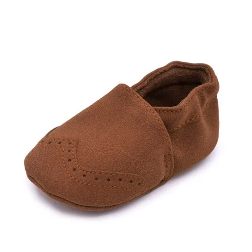 Chaussures bébé en tissu doux slippers sans lacets comfort première marche 012 mois unisexe coloris brun desig