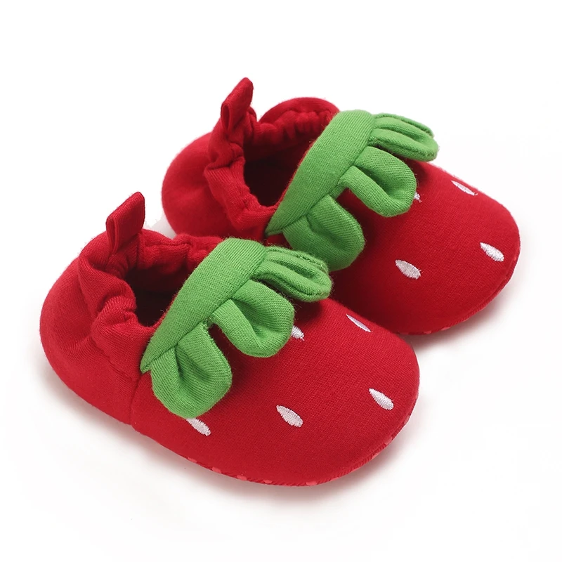 Chaussures de marche bébé baskets souples enfant slippers intérieur design fraise confort bébé 02 ans uni sex
