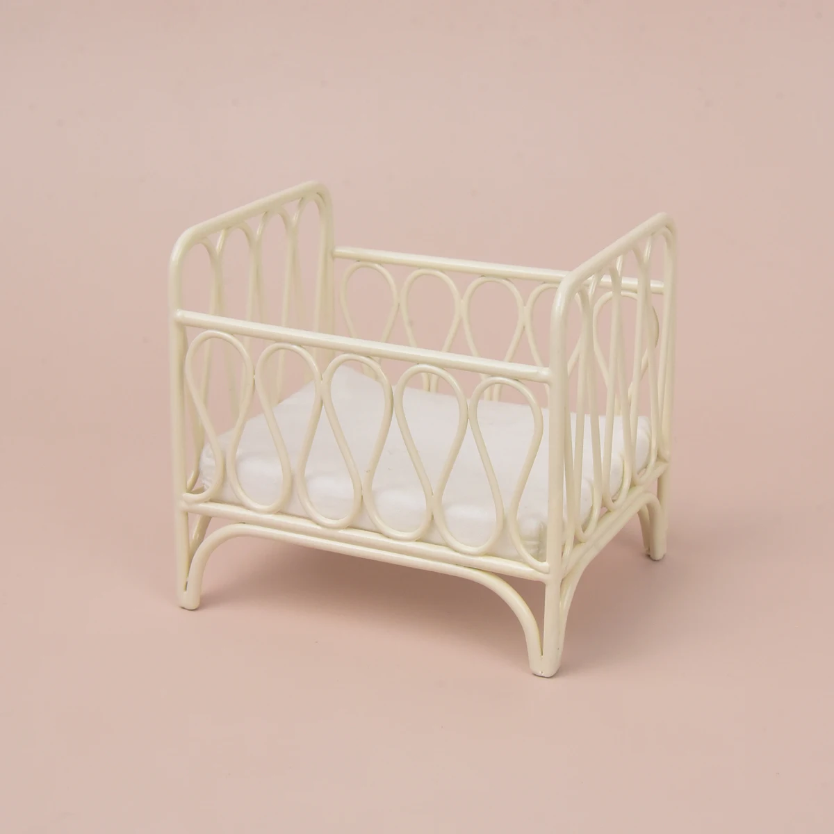 Berceau miniature 1:12 en plastique blanc design moderne pour maison de poupée jouet éducatif enfants 312 ans 