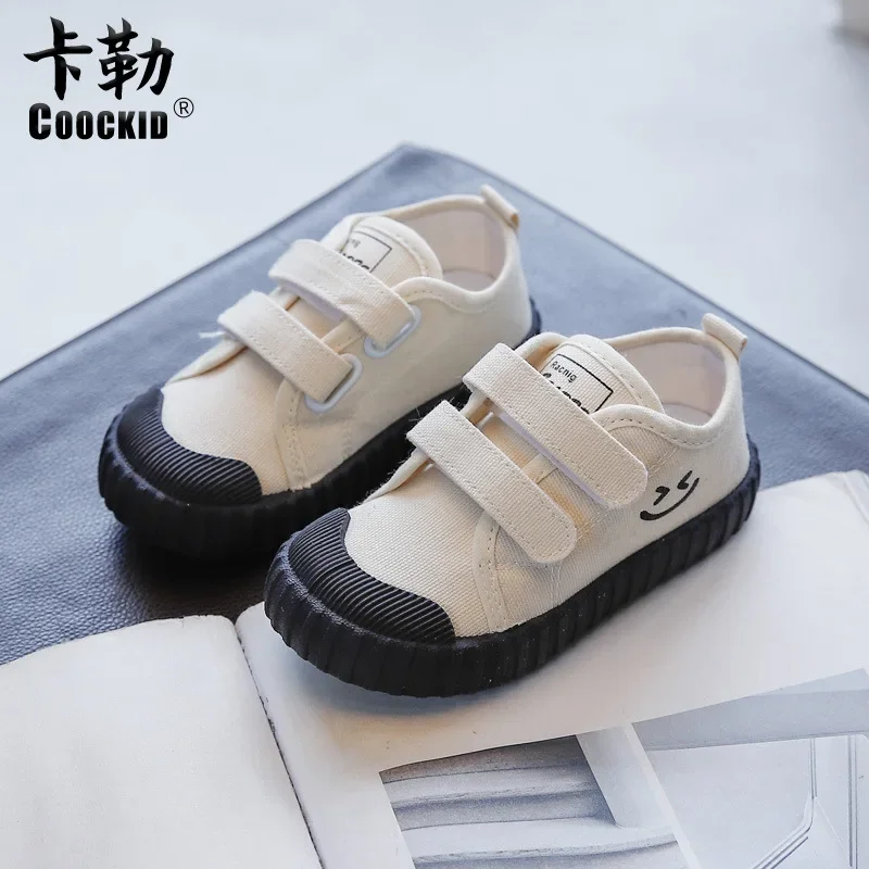 Chaussures enfants unisex Coockid beige semelle noire Velcro 19 ans confort moderne design souriant durabilité