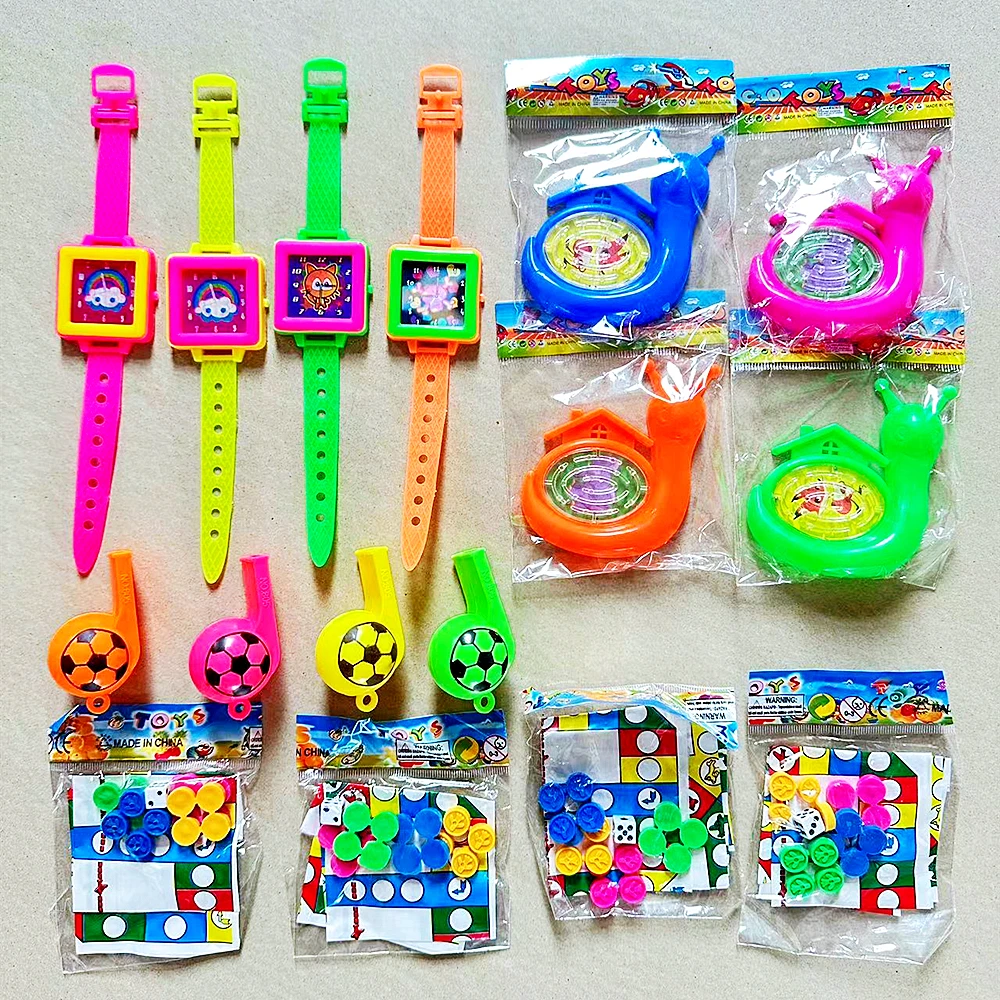 Ensemble 16 pièces fête d'anniversaire enfants sifflet montre jeu d'échecs escargot sac bonbons cadeau Playset