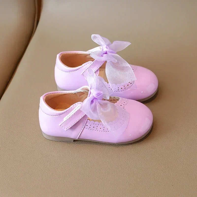 Chaussures filles mode enfantine design mignon glossy plastic nœud en organza confortable 36 ans occasion spéc