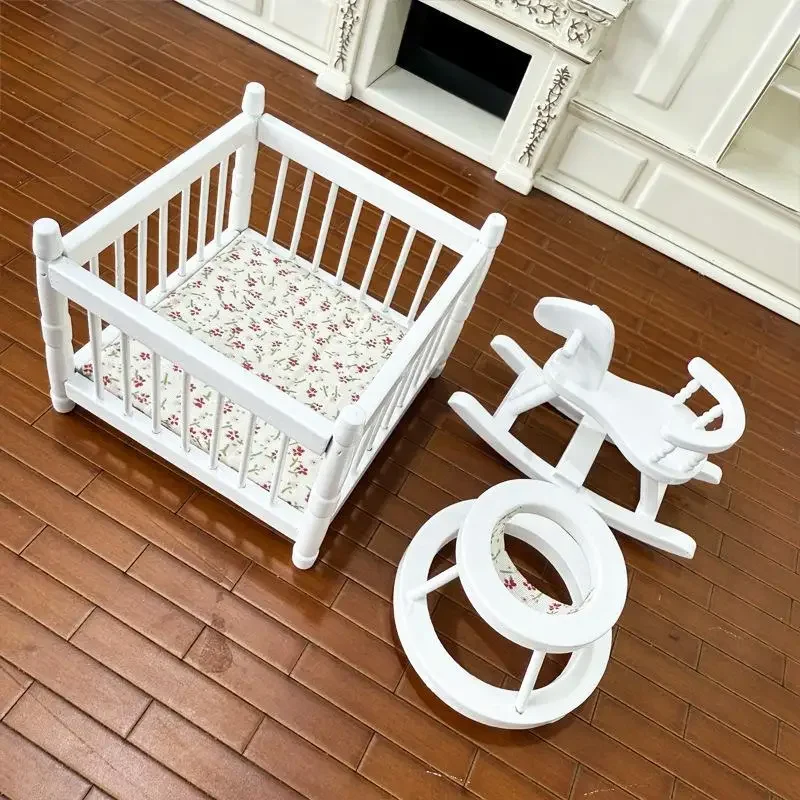 Lit cheval de troie pour poupées chaise berçante accessoire circulaire ensemble de 3 pièces mobilier miniature