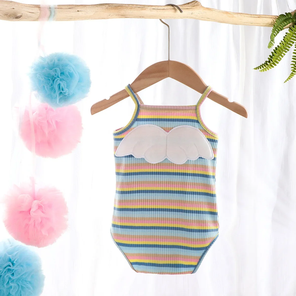 Maillot de bain bébé fille été 2025 3D ailes rayures pastel sans manches confortable veste aquatique poussette