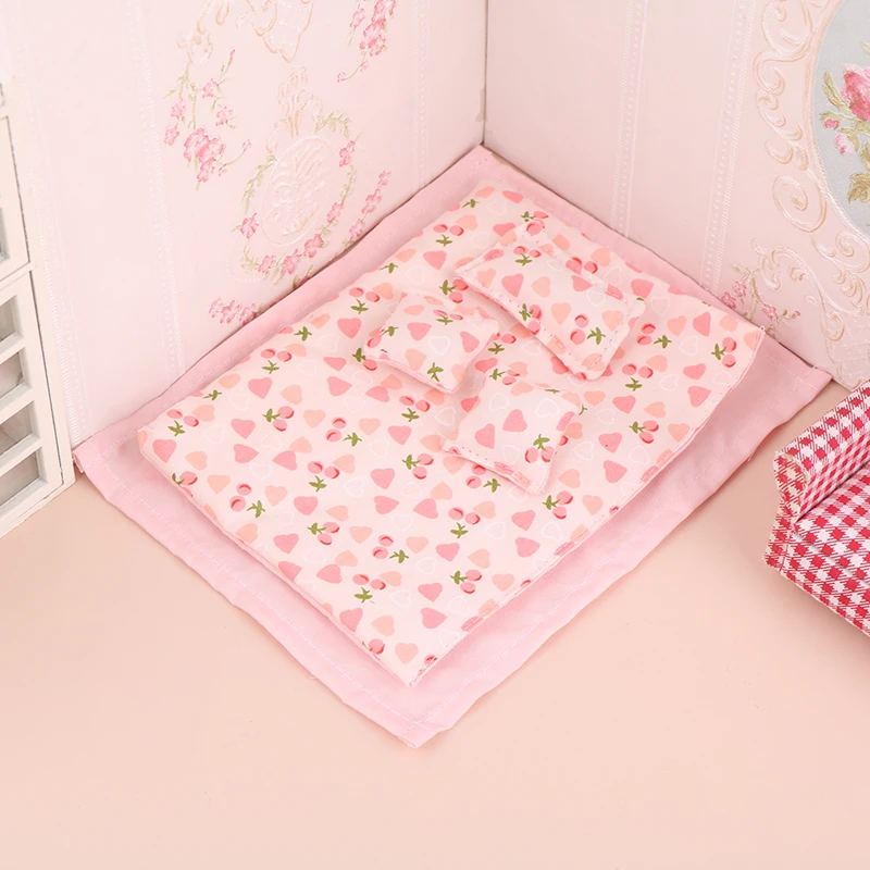 Ensemble lit miniature pour maison de poupée 1:12 4 pièces drap couette