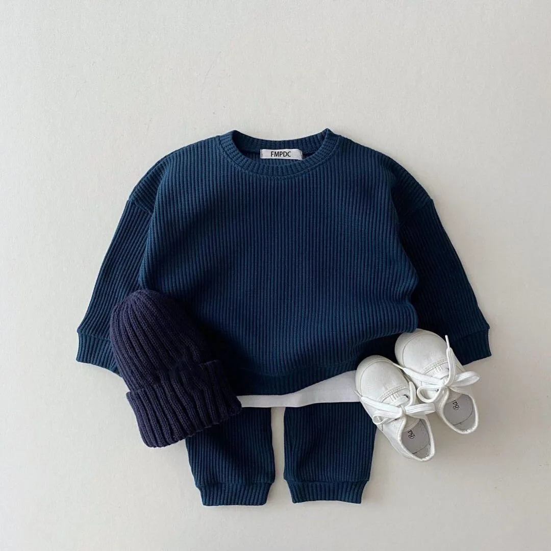 Ensemble vêtements bébé fille et garçon sweatshirt longues manches pantalon bonnet chaussures printempsautomne