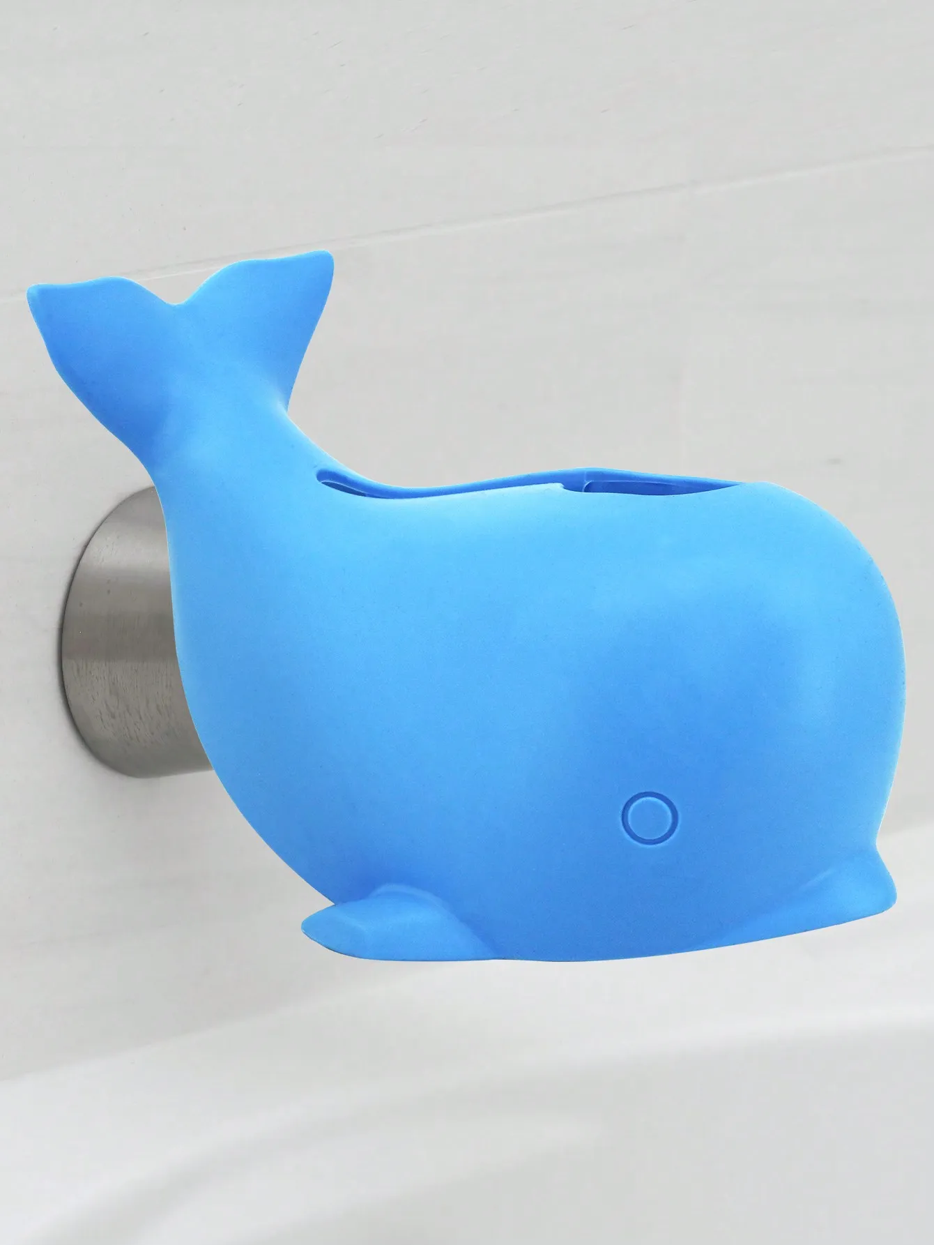 Distributeur savon bain bébé baleine silicone bleu BPAfree salle bain enfant accessoire bain amusant sans late