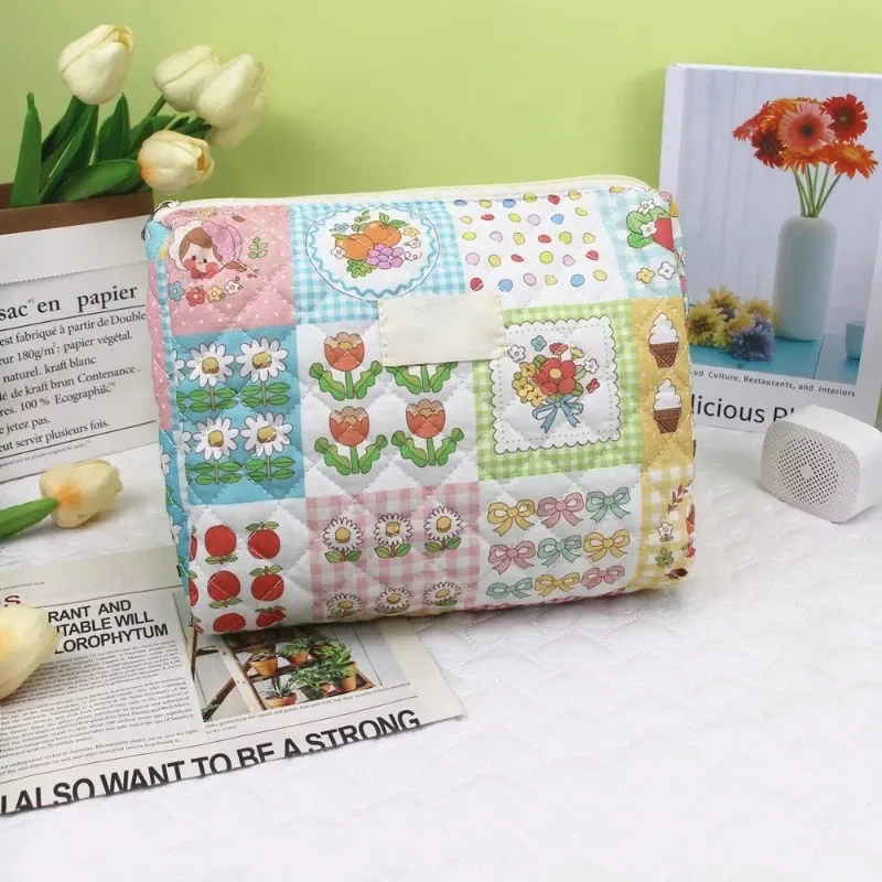 Sac à couches bébé design floral imprimé sac à main matelassé fermeture éclair multifonctionnel rangement exté