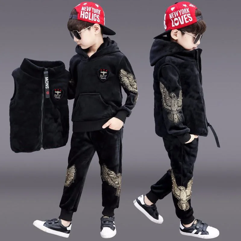 Ensemble sportif garçon 3 pièces hoodie pantalon waistcoat coton polyester texture pelucheuse logo BAY SNOW st