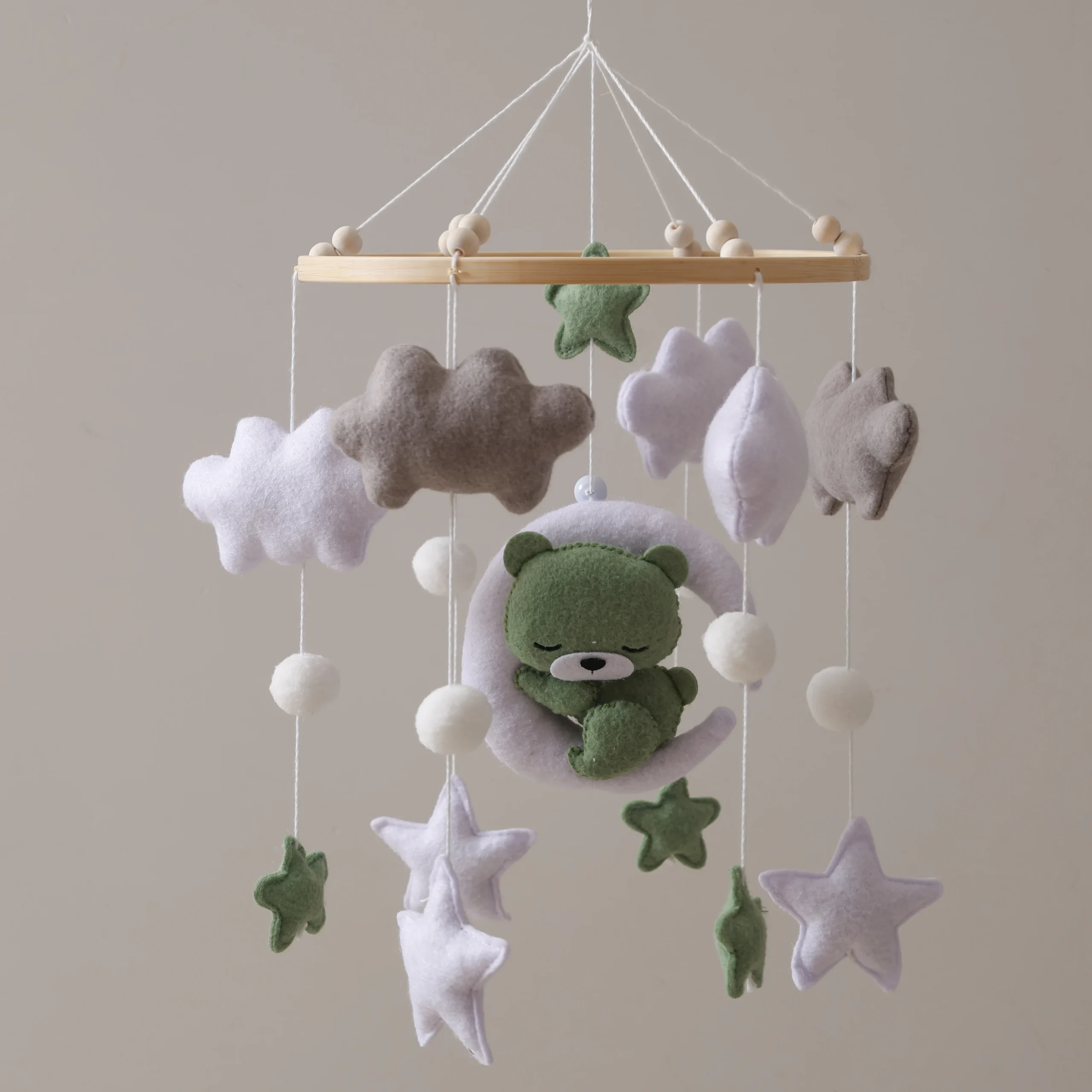 Jouet de décoration de pépinière Mobile en Nylon gris de 22,86 cm avec ours en peluche, nuages et étoiles – Cl