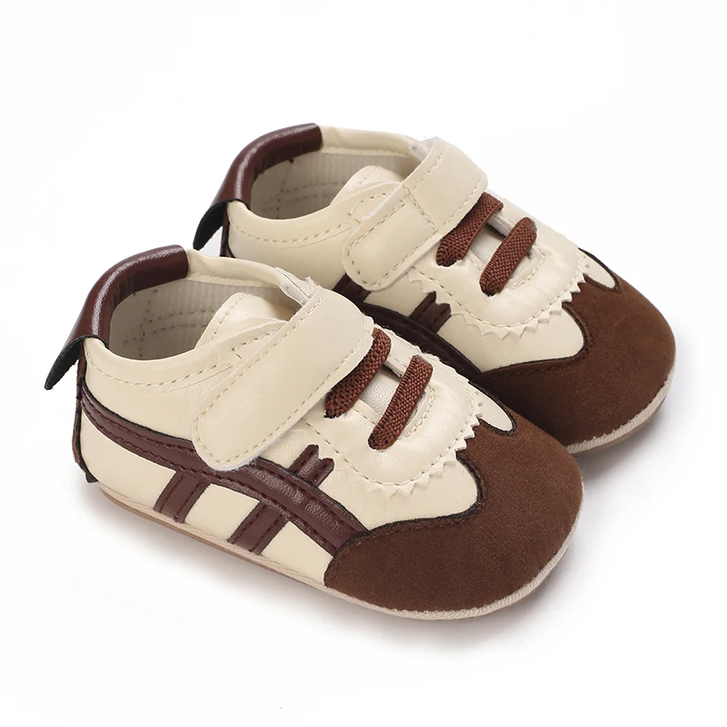 Chaussures bébé enfants unisex velcro cuir suede beige brun antidérapant confortable première marche école quo