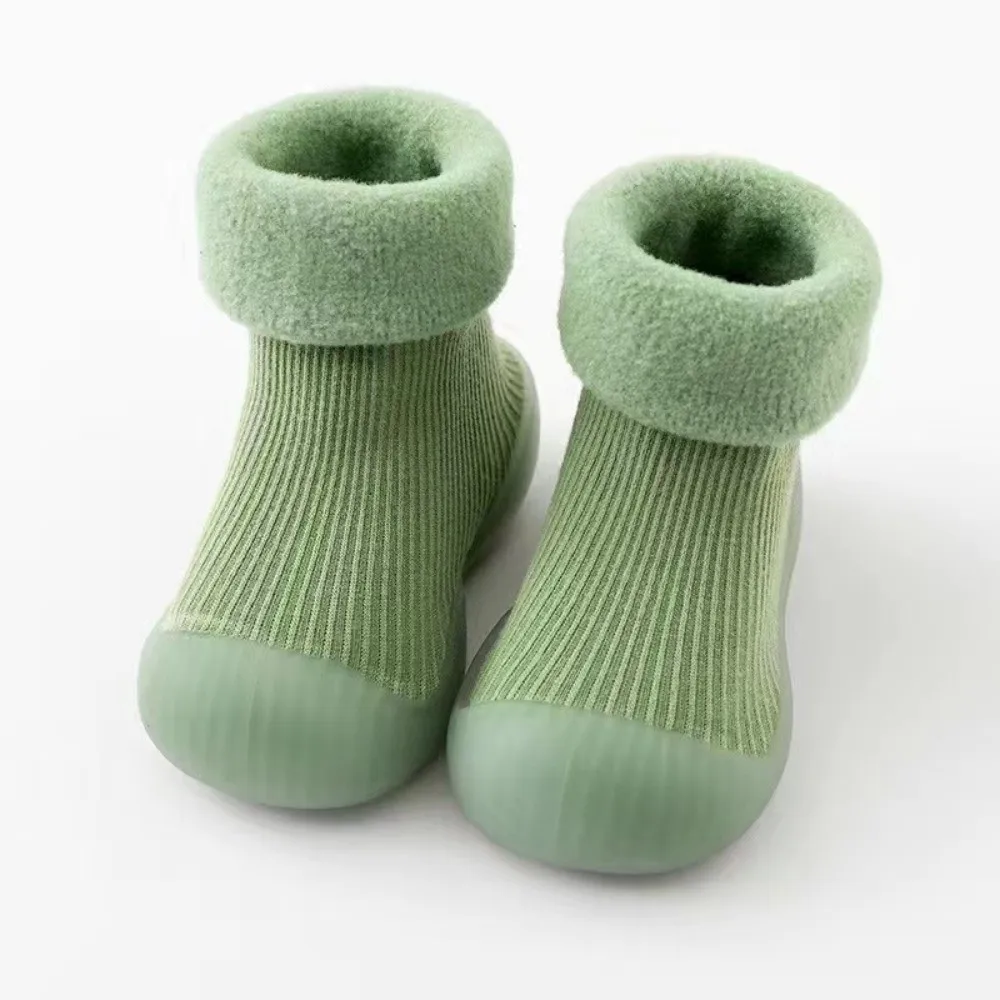 Chaussures bébé confort intérieur chaussons antidérapants semelle souple matériaux doux style moderne vert cha