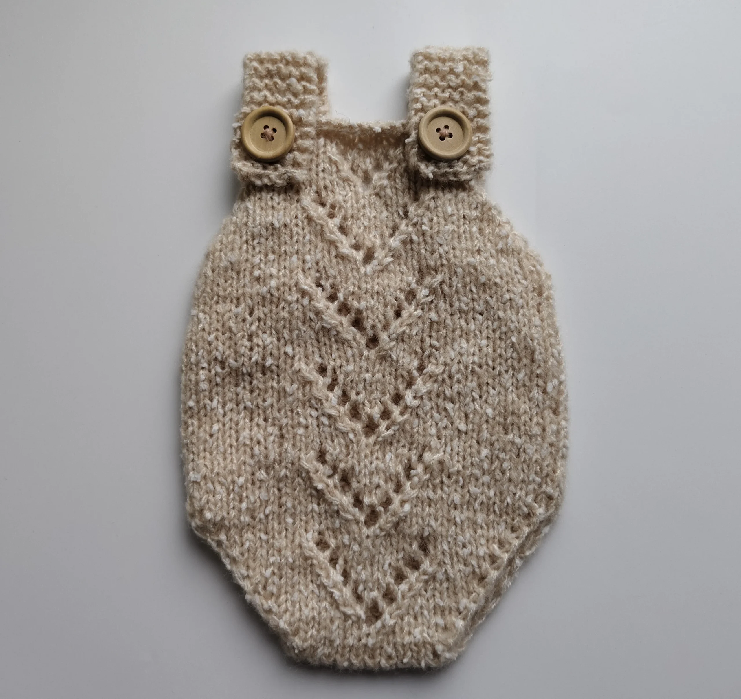 Combinaison motif beige pour nouveauné photographie tricot biologique confort sécurité qualité premium