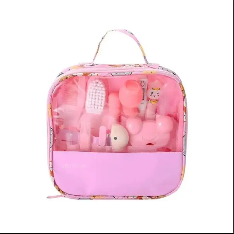 Kit de soins bébé 13 pièces Grooming portable Pince à ongles Peigne Brosse Accessoires Rose Finition douce Étu