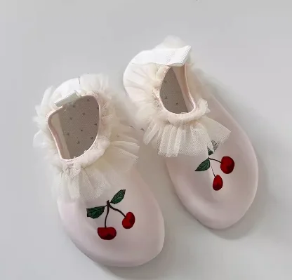Chaussures bébé intérieur pantoufles douces tissu et tulle design fleuri 01 ans