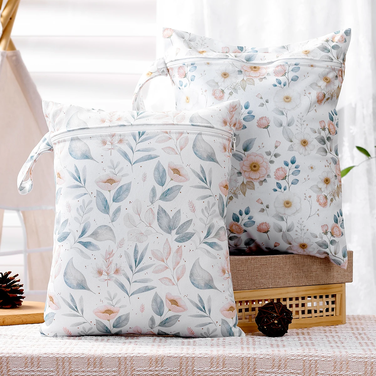 Ensemble 2 Sac à Couches Étanche PUL Imprimé Floral Fermeture Éclair Poignée 28x36cm Doux Polyvalent Bébé Prat