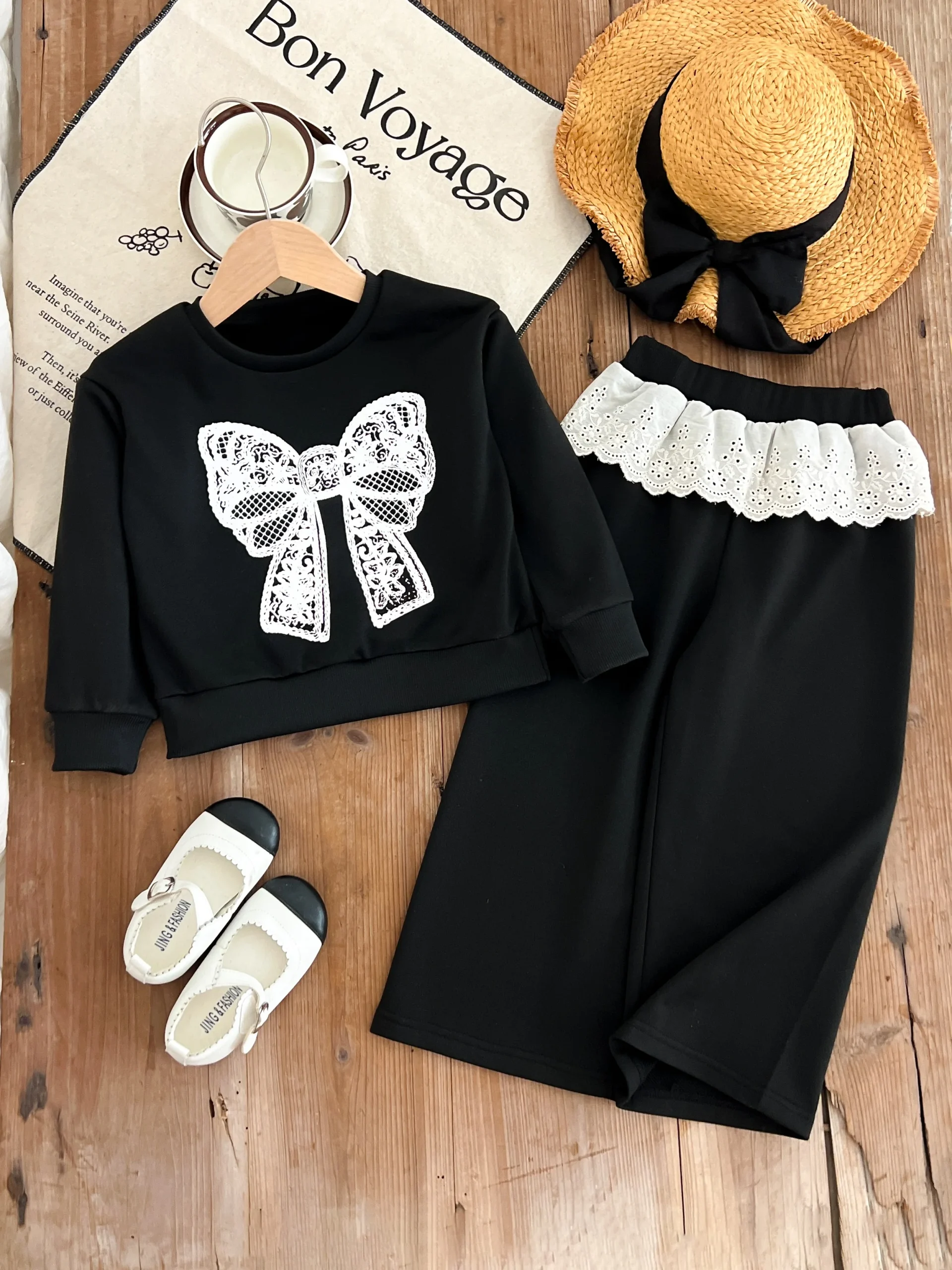 Ensemble AutomneHiver pour Enfants 37 Ans Haut à Manches Longues Jupe/Short Imprimé Dentelle Accessoires Inclu