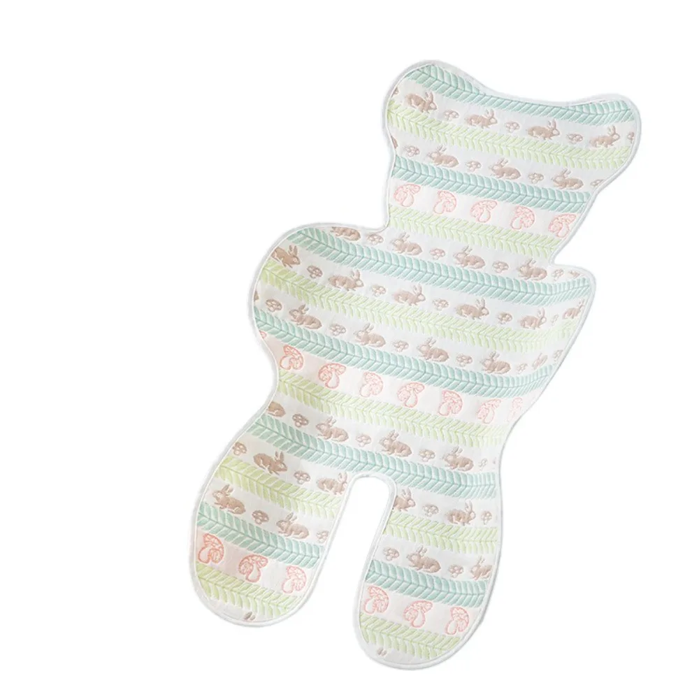 Coussin bébé teddy bear doux tapis jeu enfants décoration chambre matériau soft couleurs pastel motifs nature 