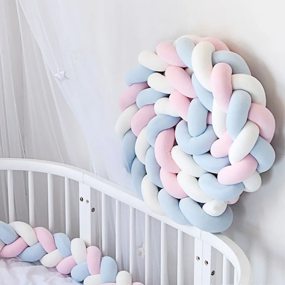 Parechocs de lit pour bébé handmade respirant lavable Protection en peluche douce coussin noué déco pour chamb