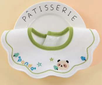 Bavoir enfant panda broderie motifs étoiles fleurs tissu doux imperméable pressions confortables
