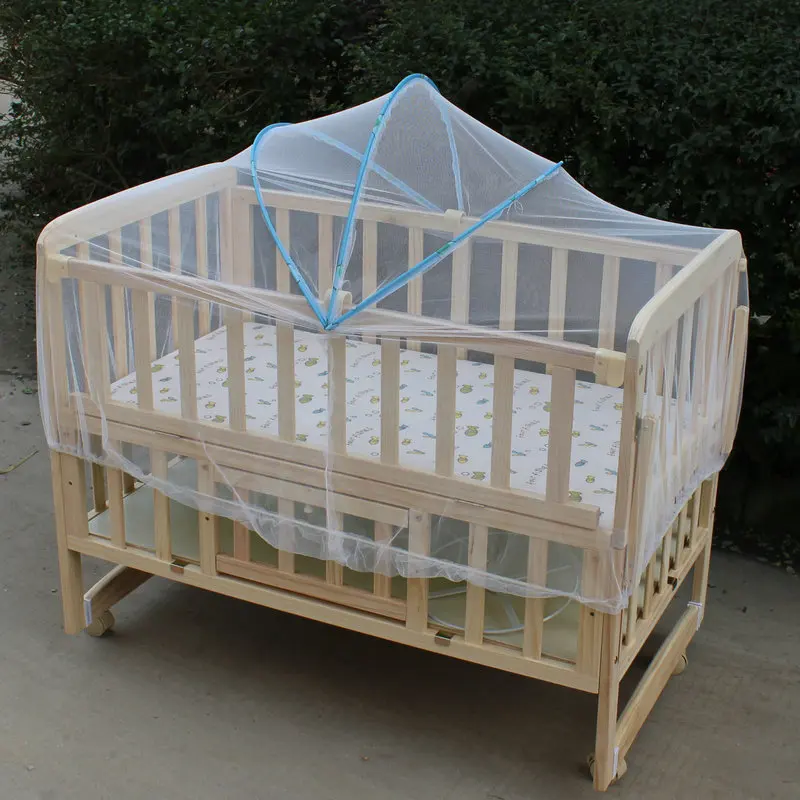 Berceau bébé en bois naturel avec filet antimoustiques intérieur design moderne sécurité confort filet mesh li