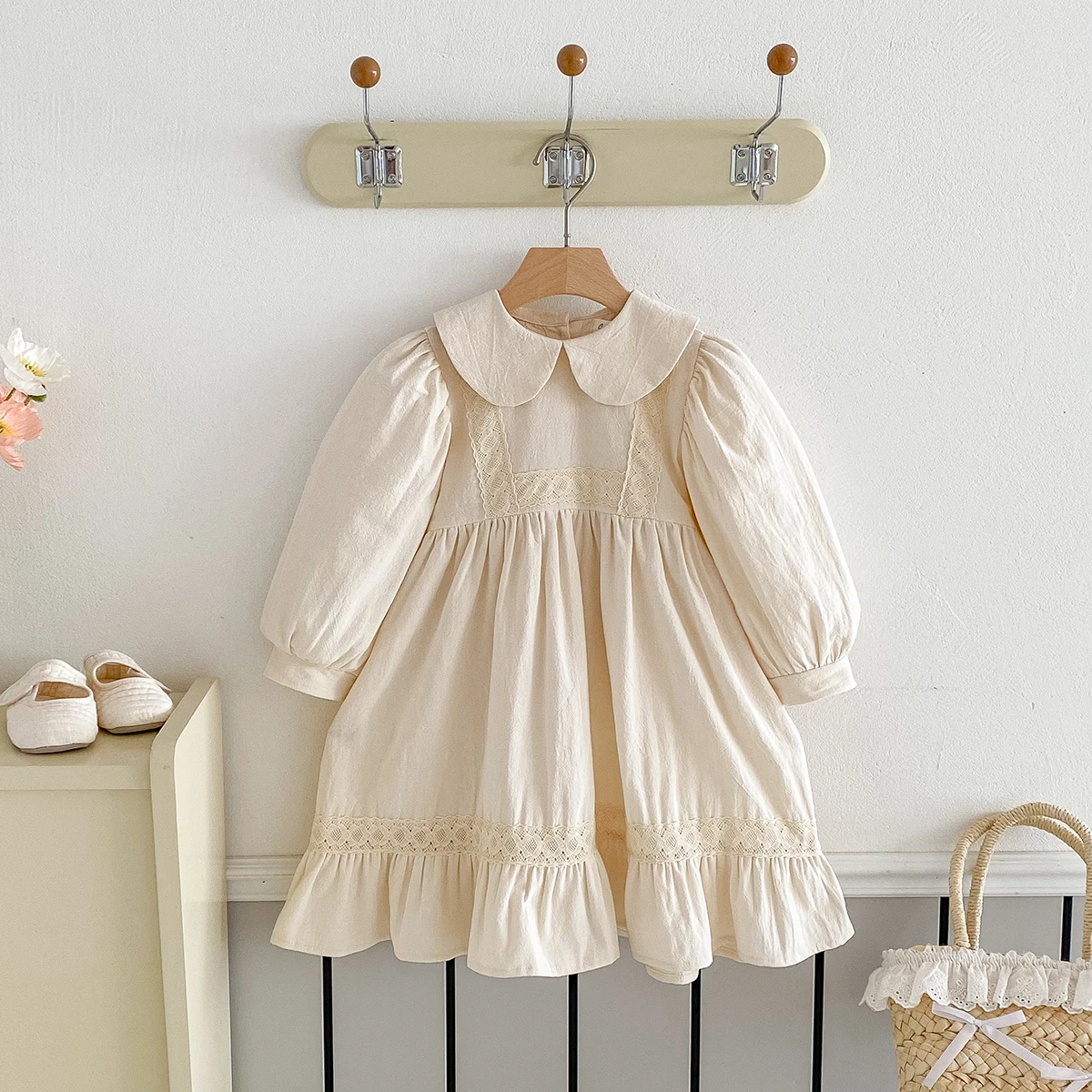 Robe fille manches longues dentelle Aline coton beige mode européenne occasion spéciale confortable durable