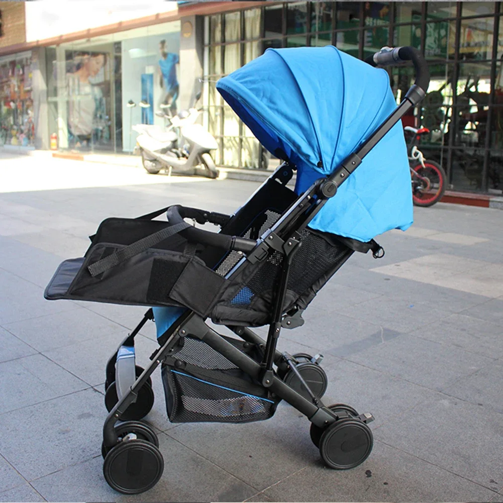 Poussette bébé moderne pliable aluminium tissu bleu vibrant coussin mesh noir accessoires bébé promenade urbai