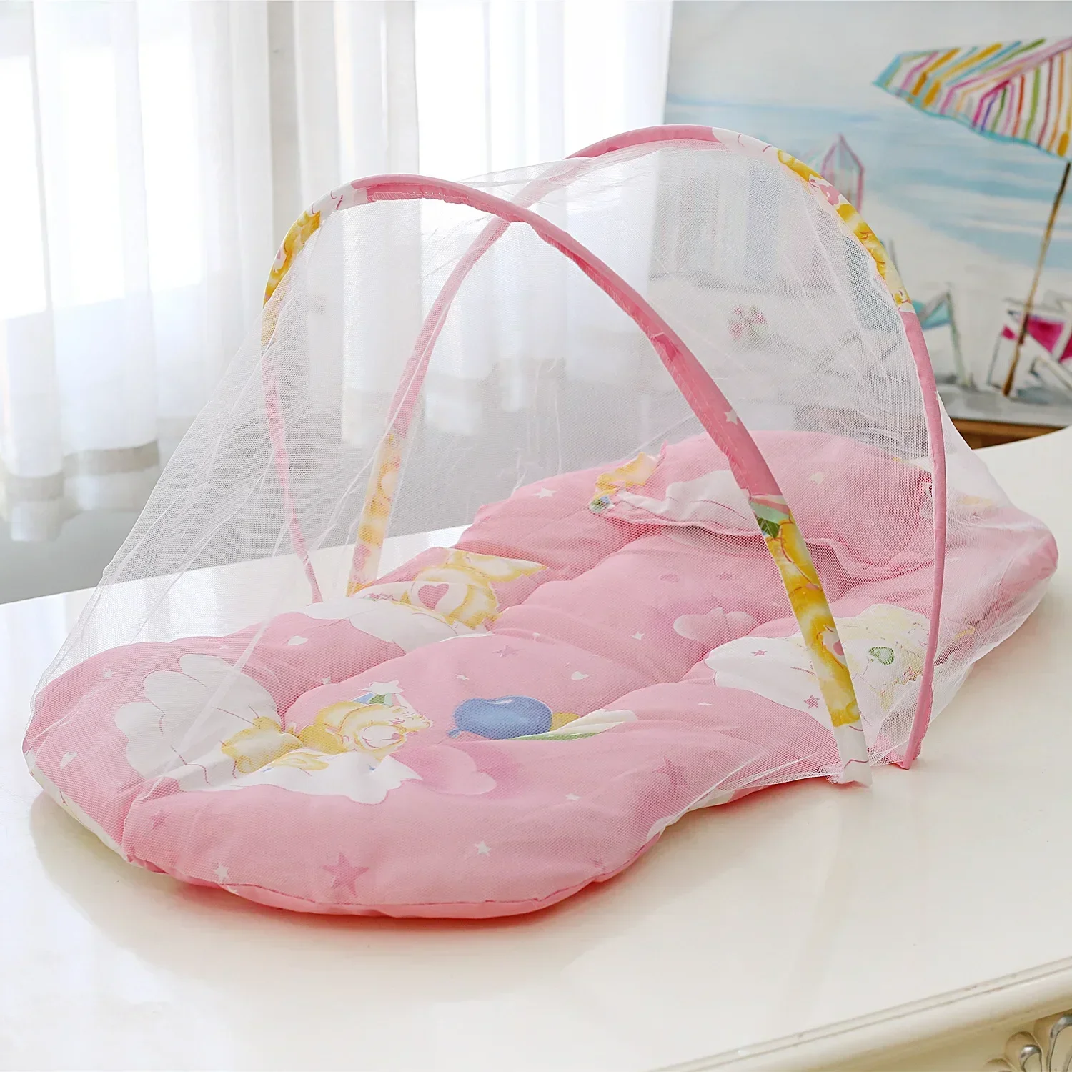 Lit de bébé moustiquaire portable pliable design moderne avec oreillers en coton doux et motifs étoiles pour e