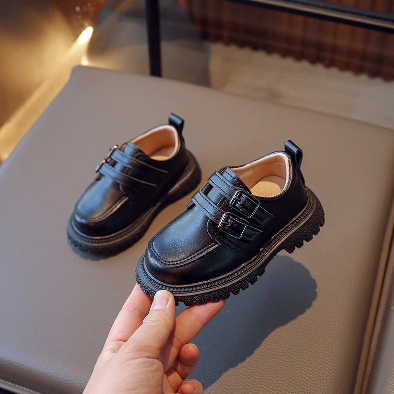 Chaussures enfants cuir noir habillées élégantes boucles métal