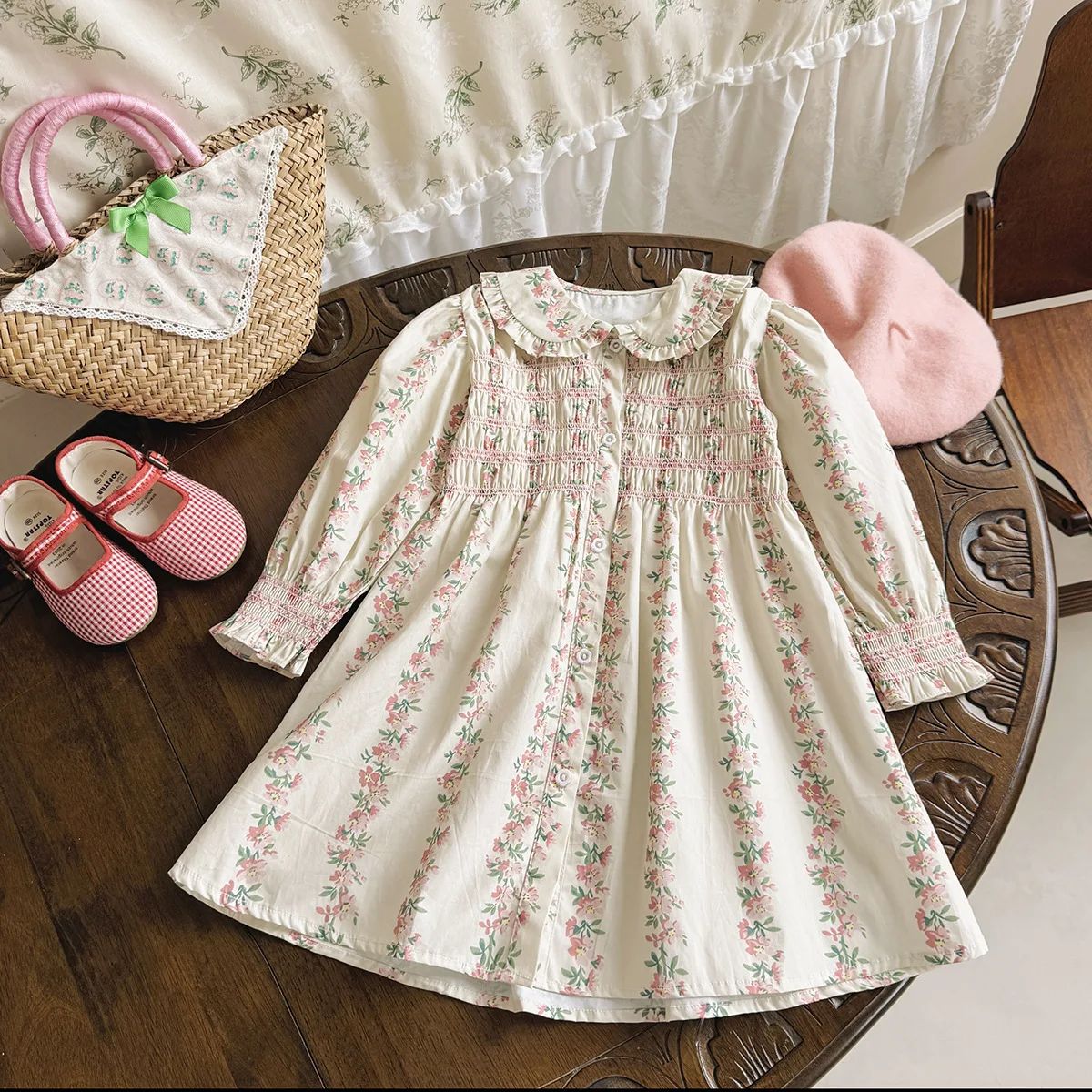 Robe d'automne pour filles style français à fleurs col de poupée manches longues jupe de princesse matériau co