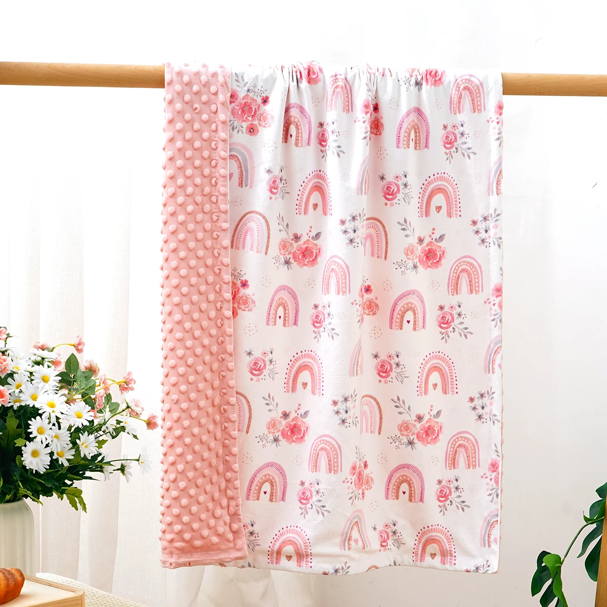 Couverture bébé douce et respirante tissu velours minky motifs pastel 75x100cm kangobaby confort sécurité bébé