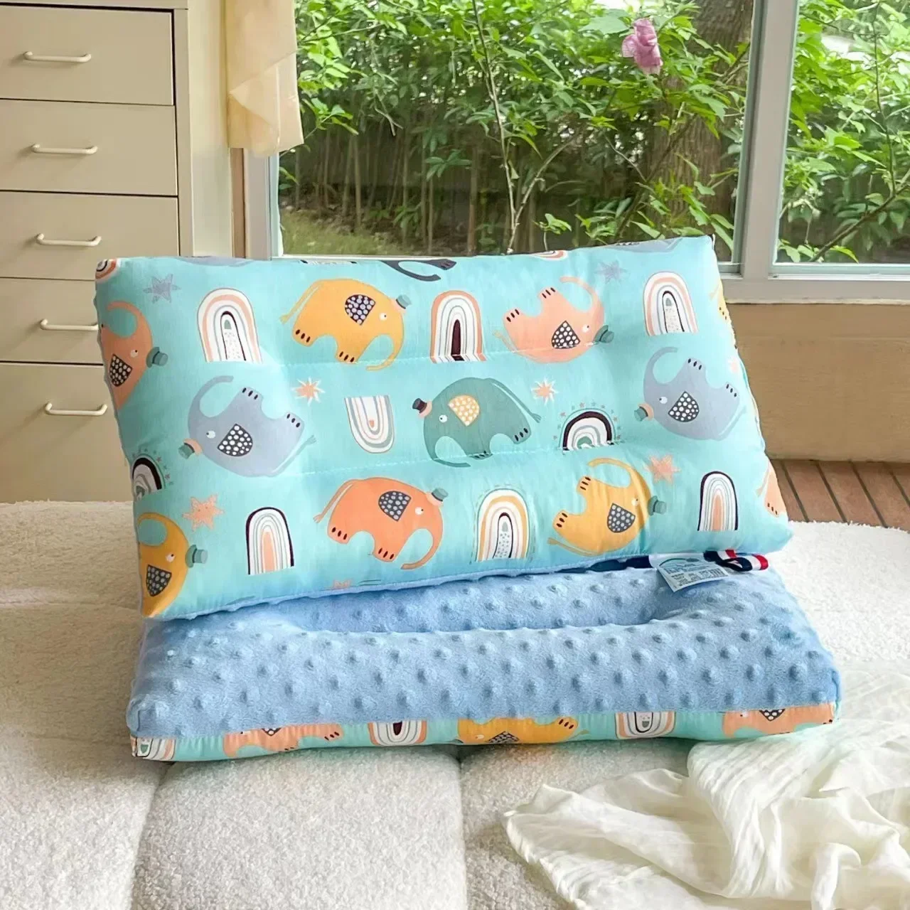 Oreiller doux en pur coton pour bébé matelas à langer rembourré douillet et lavable design éléphant pour la ch