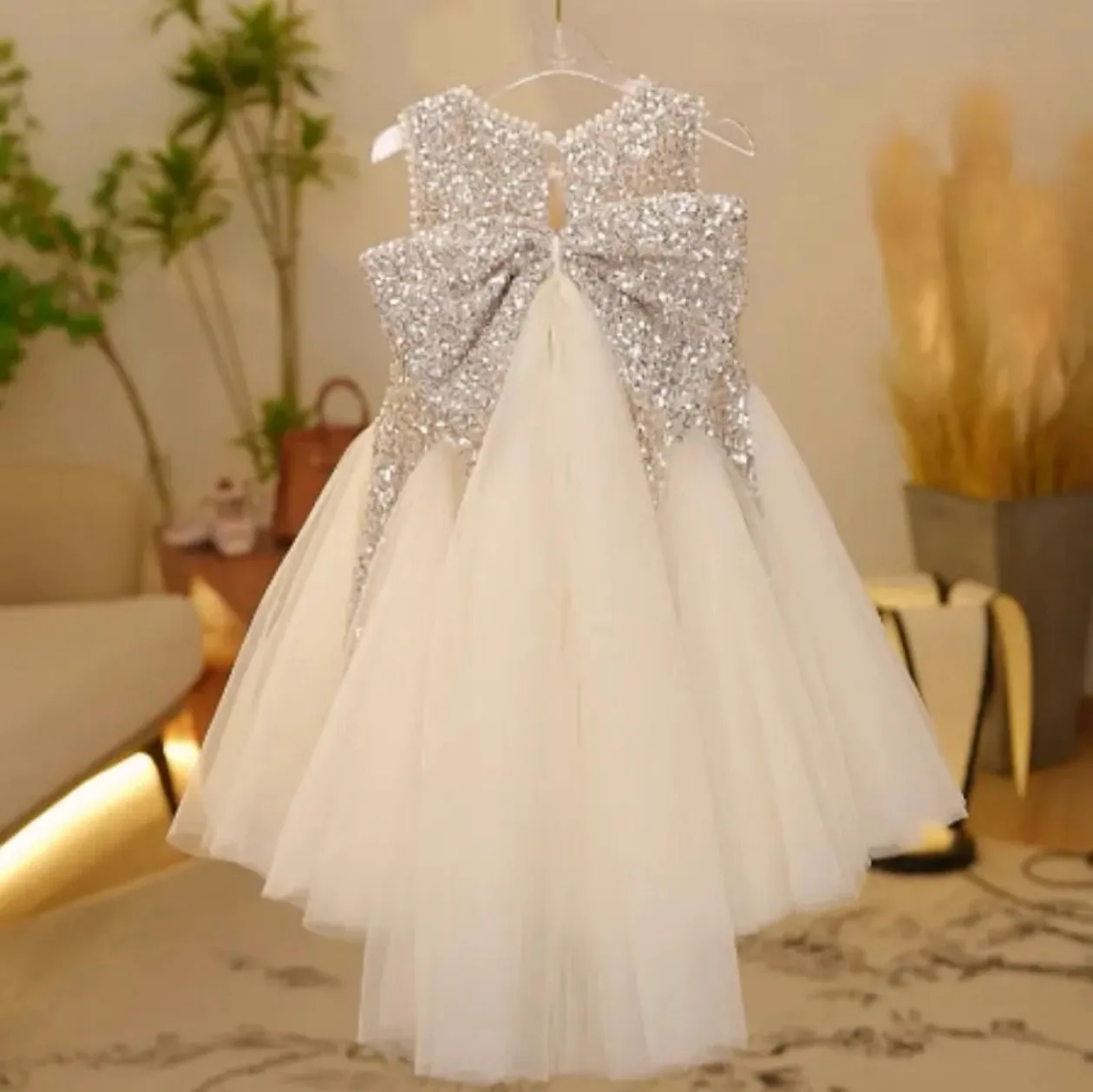 Robe princesse pour enfant robe de cérémonie tulle et paillettes blanc