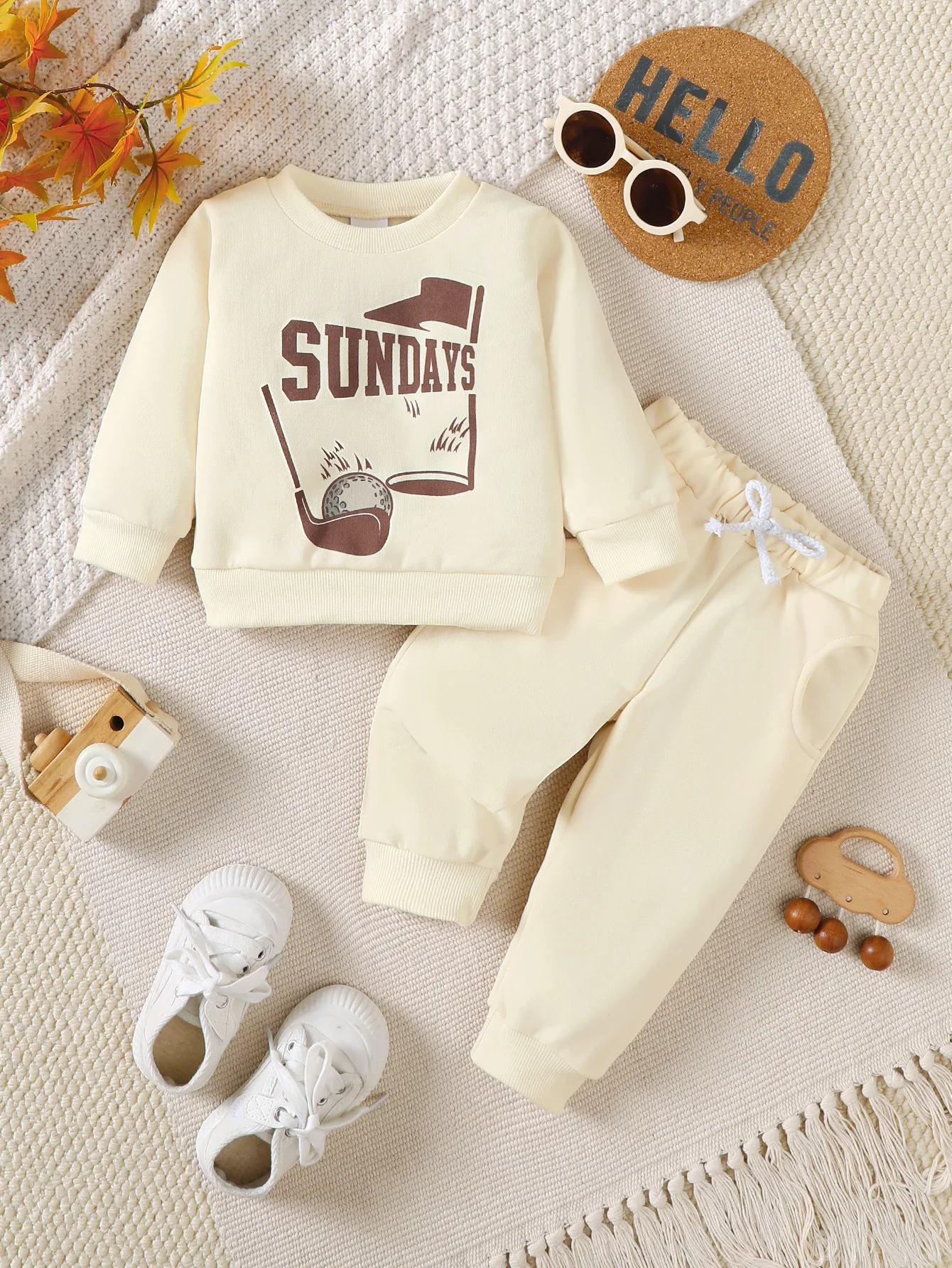 Ensemble bébé sweatshirt et pantalon crème 'Sundays' Golf style décontracté pour 13 ans confortable et sécurit