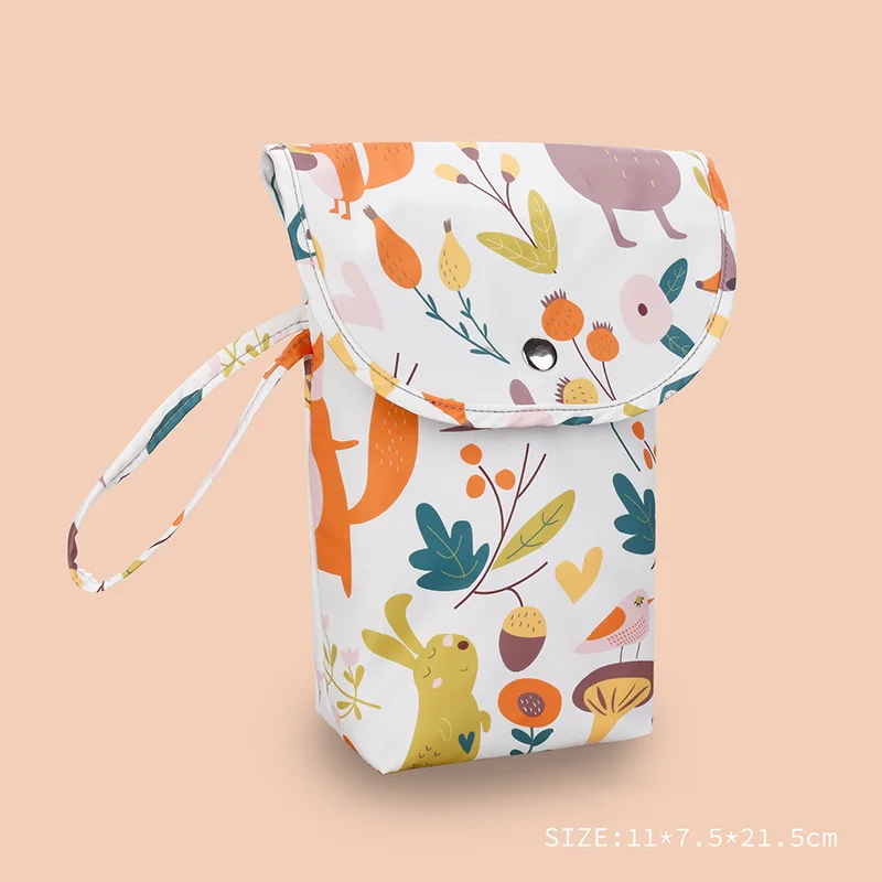 Sac de rangement couches bébé portable imperméable réutilisable design ludique motifs colorés unisexe pour par