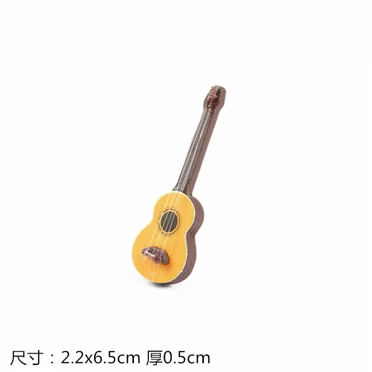 Guitare Miniature en Plastique Décoration Charme Accessoire Collection Jouet Élégant Design Classique Mini Acc