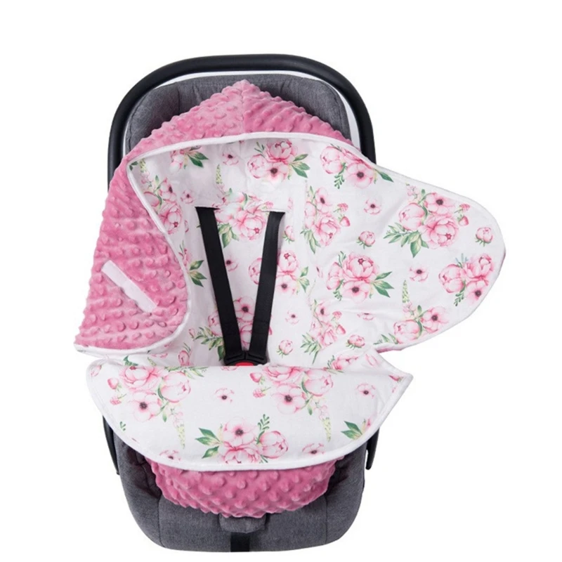 Couverture habillage siège auto bébé douce confortable design floral rose coton minky sécuritaire nouveauné en