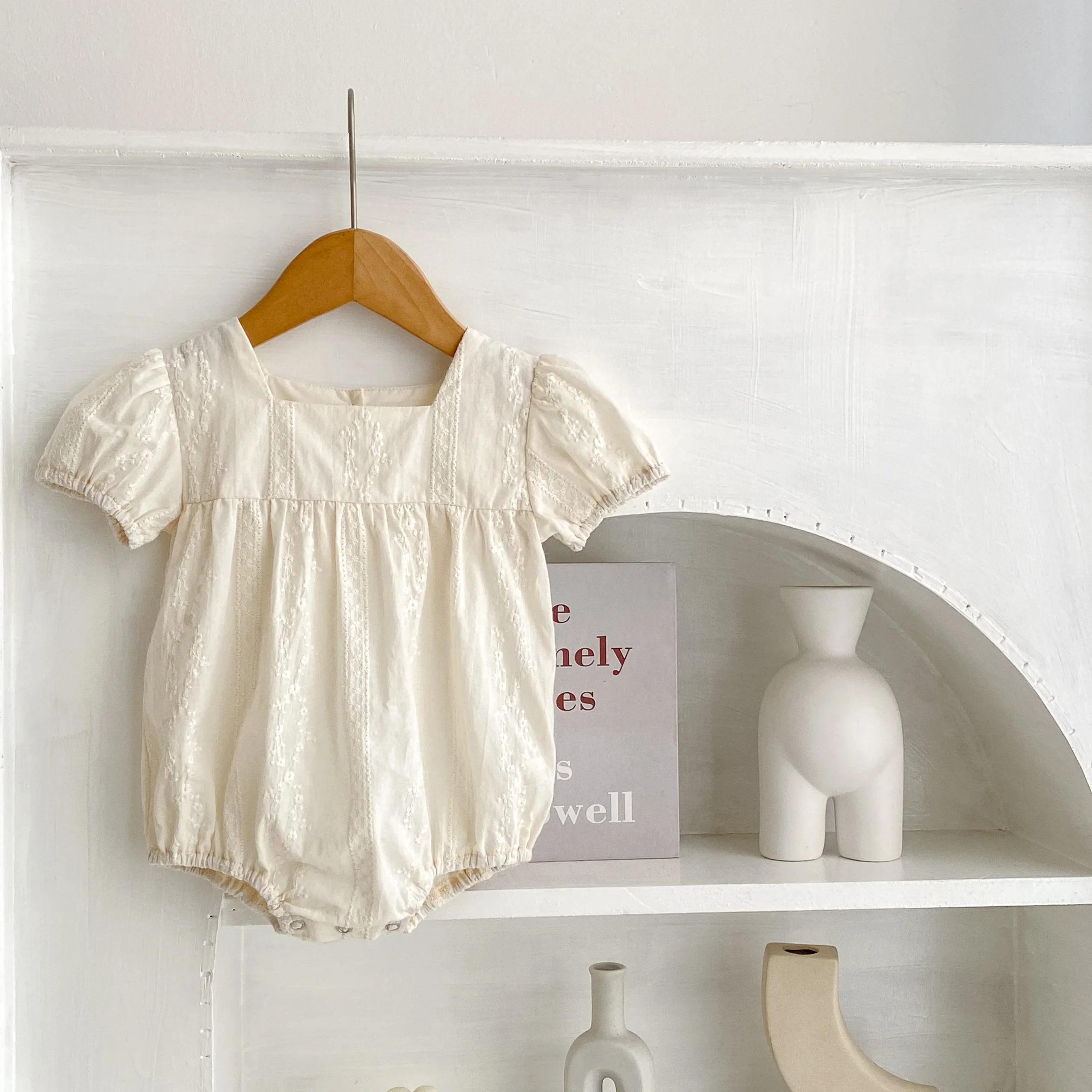 Robe d'été princesse pour bébé fille coton bio floral ajustée collection maman fille style mode accessoires bé