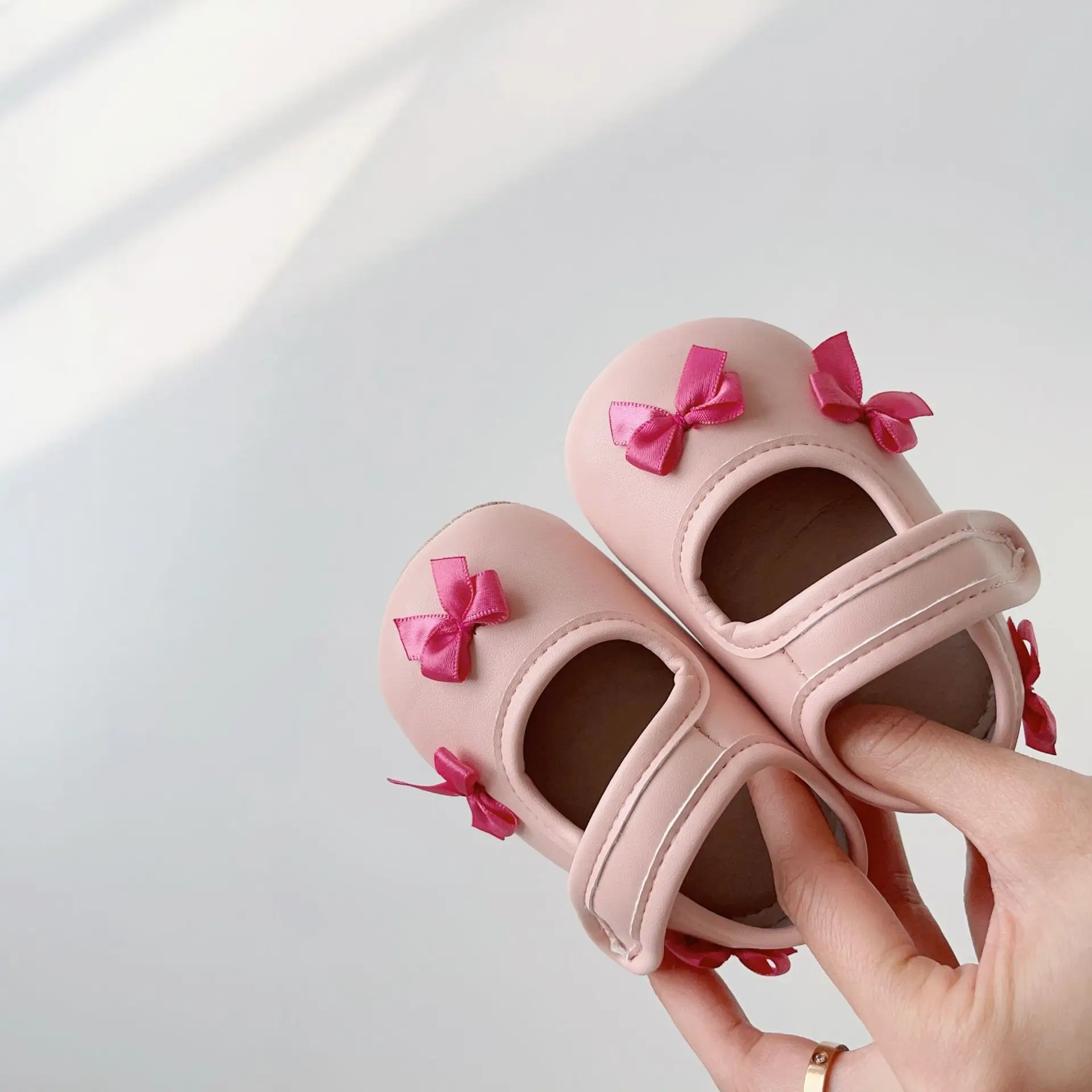 Chaussures printemps bébé filles baskets nœuds satin rose doux