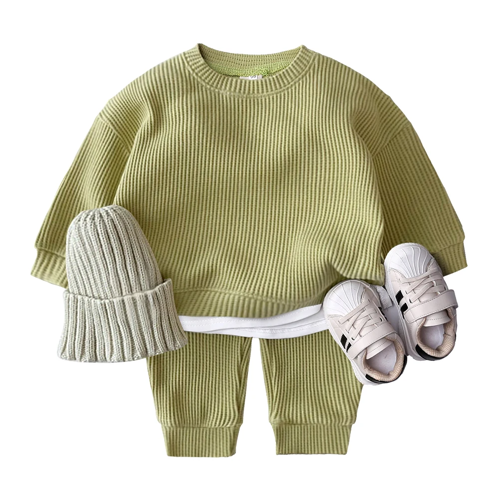 Ensemble vêtements bébé fille sweatshirt coton pantalon ample bonnet et chaussures tenue confortable pour nouv