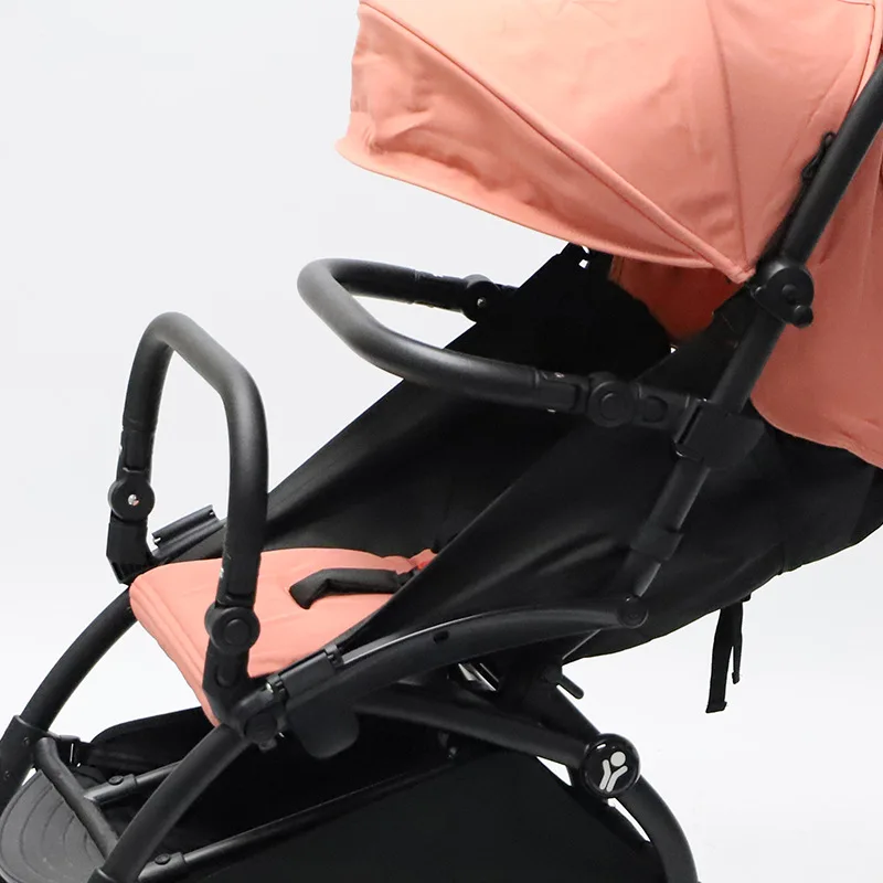 Poussette bébé ergonomique design moderne Yoyo noir et rose matelas confort harnais sécurité pliable accessoir
