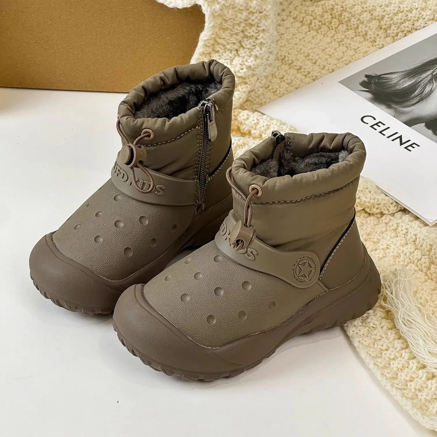 Bottes d'hiver enfants D.R.O.S marron brun peluche doublure fourrure antiglisse fermeture éclair lacing systèm