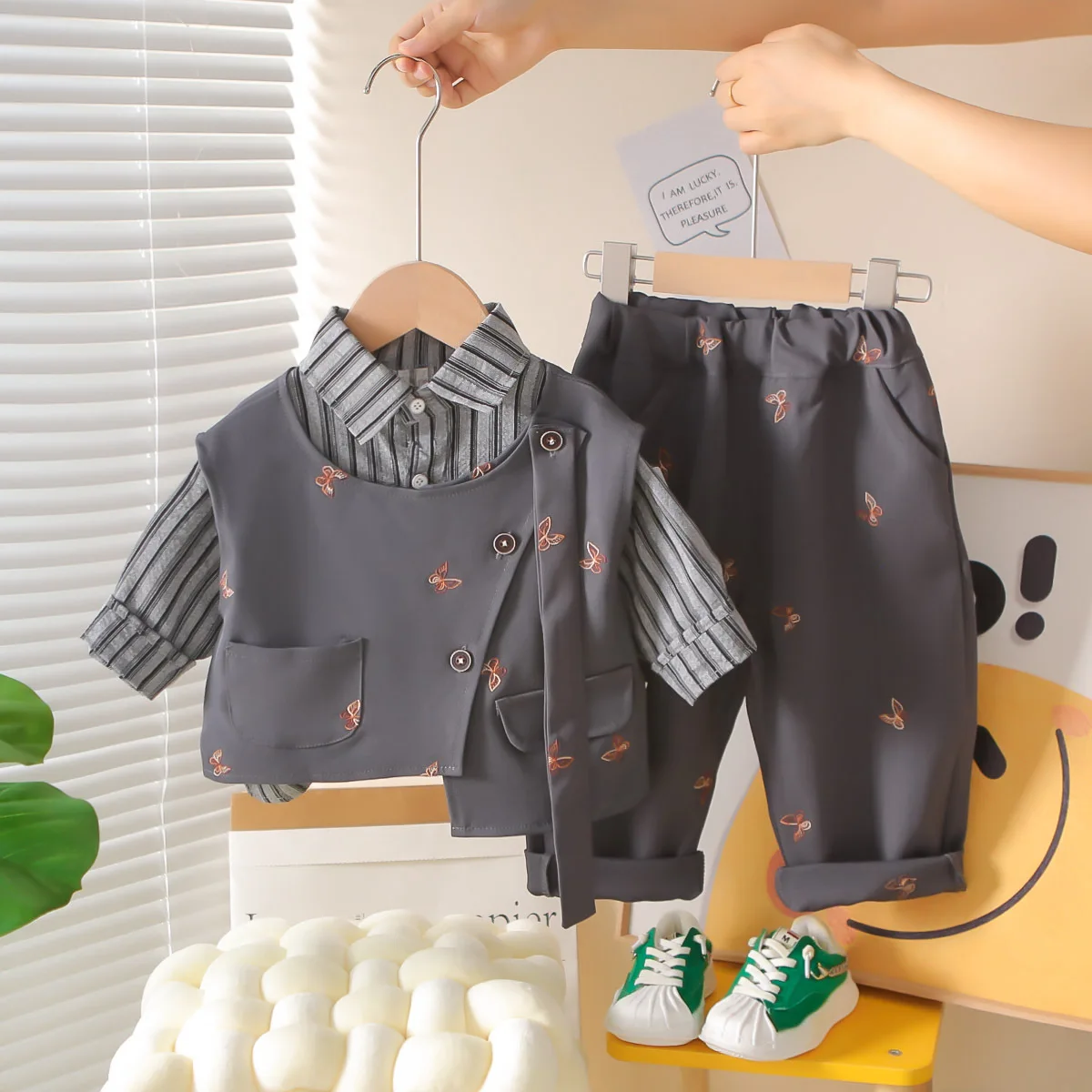 Ensemble bébé garçon 3 pièces printemps automne 2025 gilet chemise pantalon mode enfants tenue fête anniversai