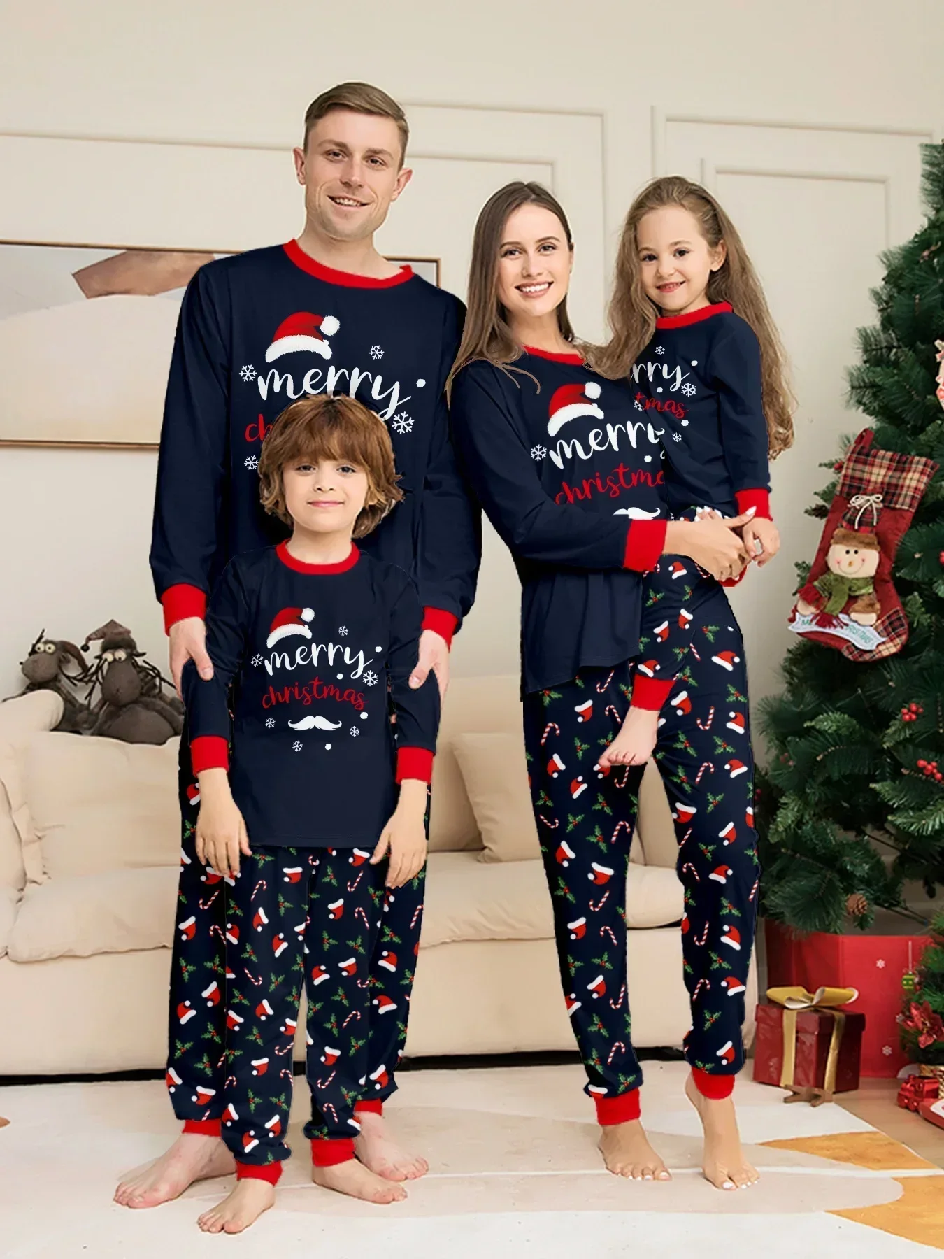 Pyjamas famille Noël imprimé Joyeux Noël maman fille papa fils 2 pièces