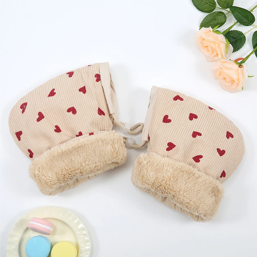 Gants d'hiver pour enfants mitaines en coton design cœur rouge accessoire pour poussette et scooter protègemai