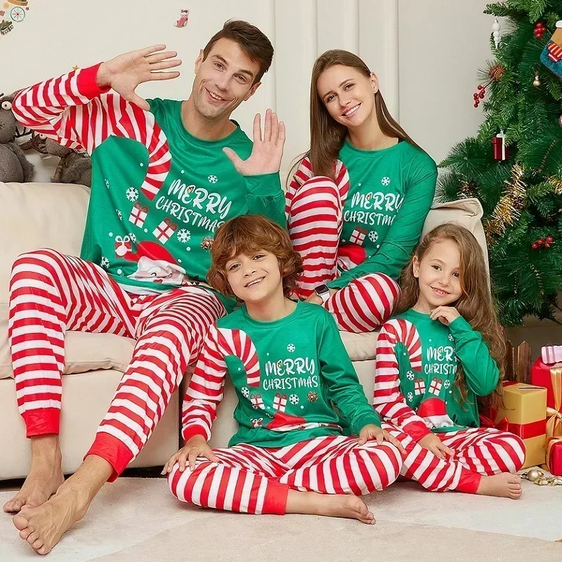 Pyjamas Noël famille adulte enfant bébé unisexe polaire doudoune élastique confort qualité pratique durable